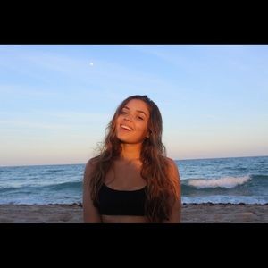 Meet your Posher, Mia